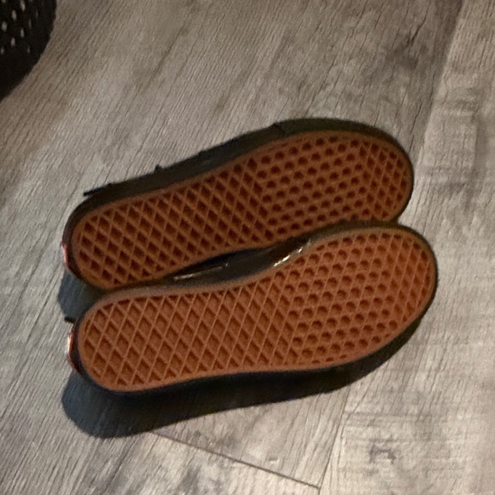 Classic Vans Black Canvas Sneakers (never used) - Picture 5 of 6